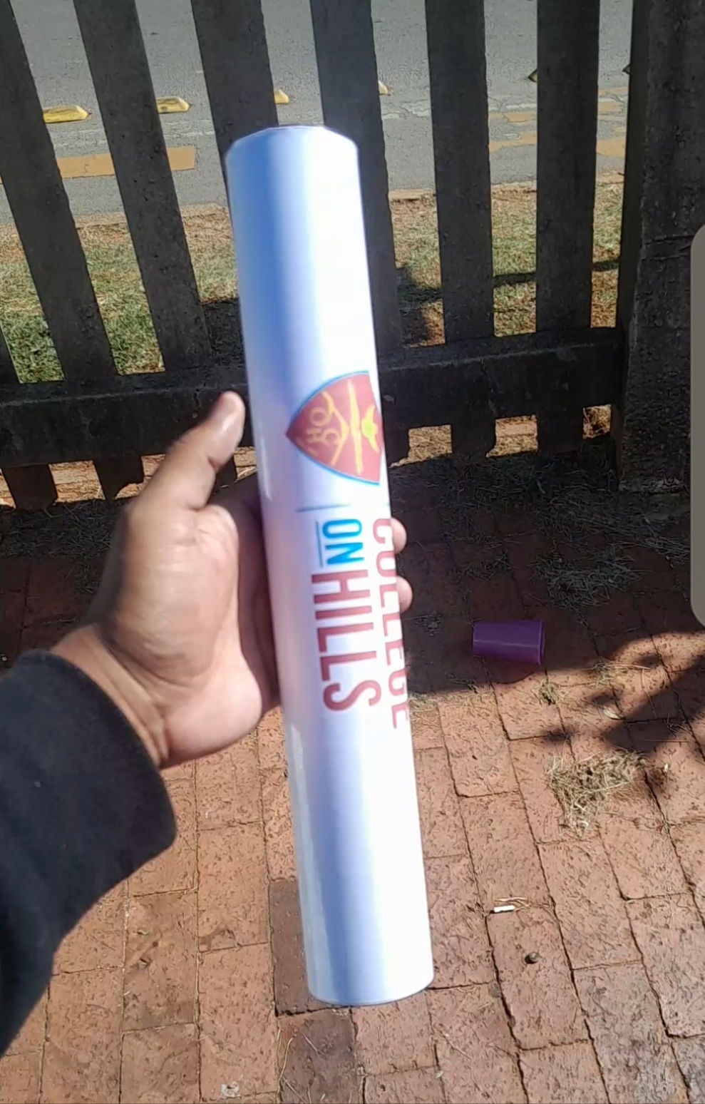 🎓 Premium College On Hills Certificate Holder